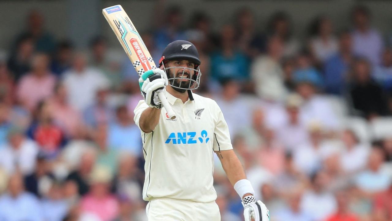 New Zealand find a new lifesaver in run-scoring machine Daryl Mitchell